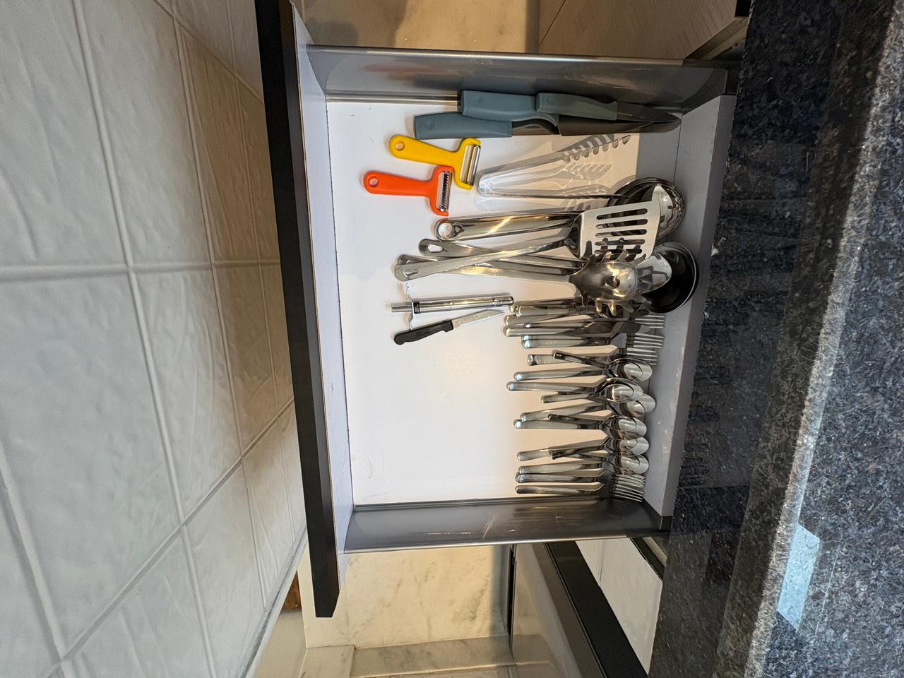 Cookware & Cutlery